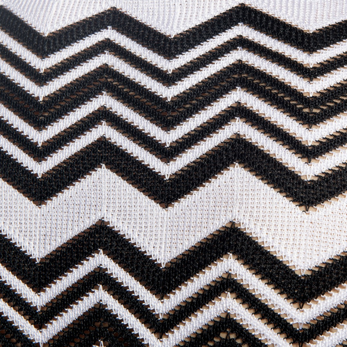 Addicted Isparta V-Neck T-Shirt