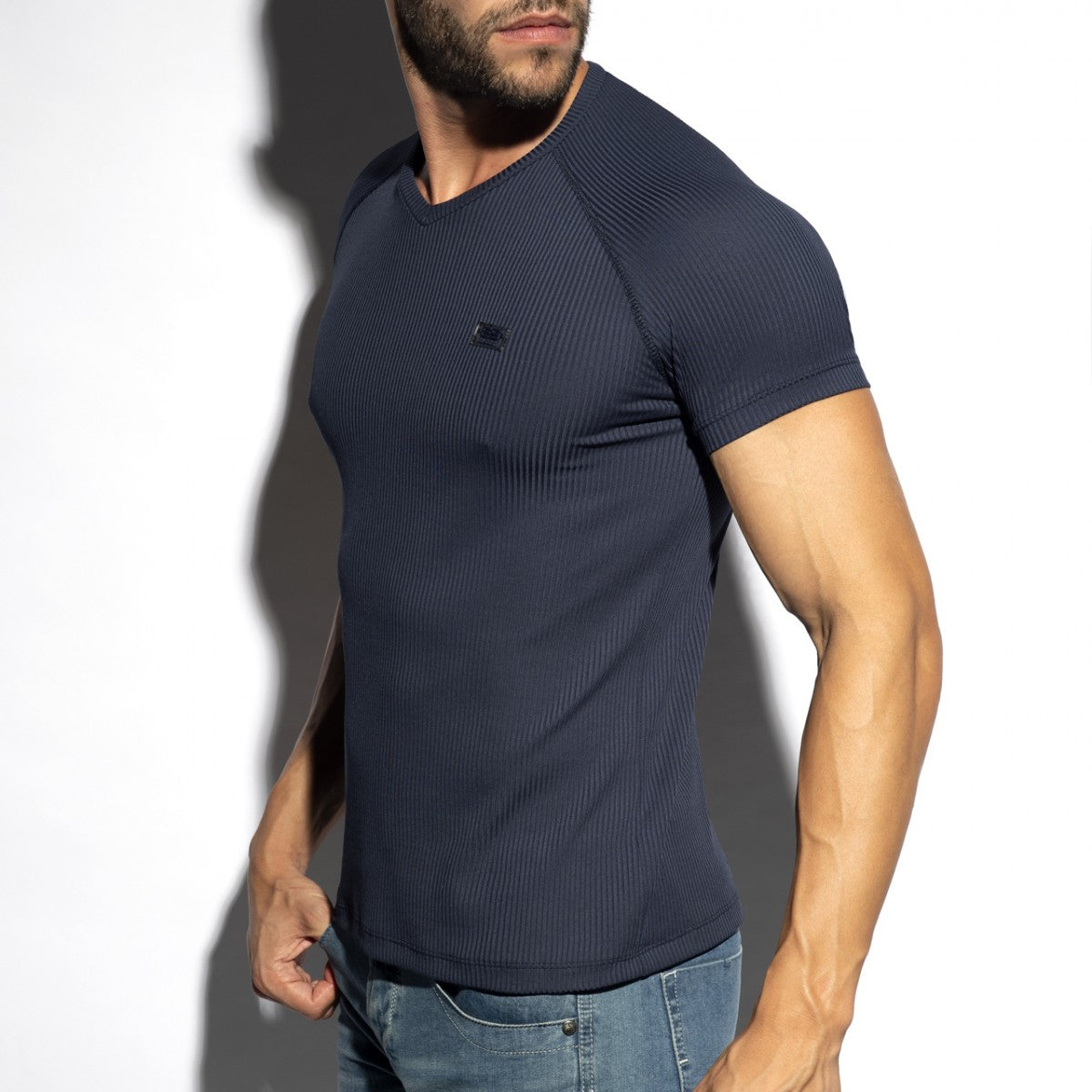 ES RECYCLED RIB V-NECK T-SHIRT - ADDICTED SA