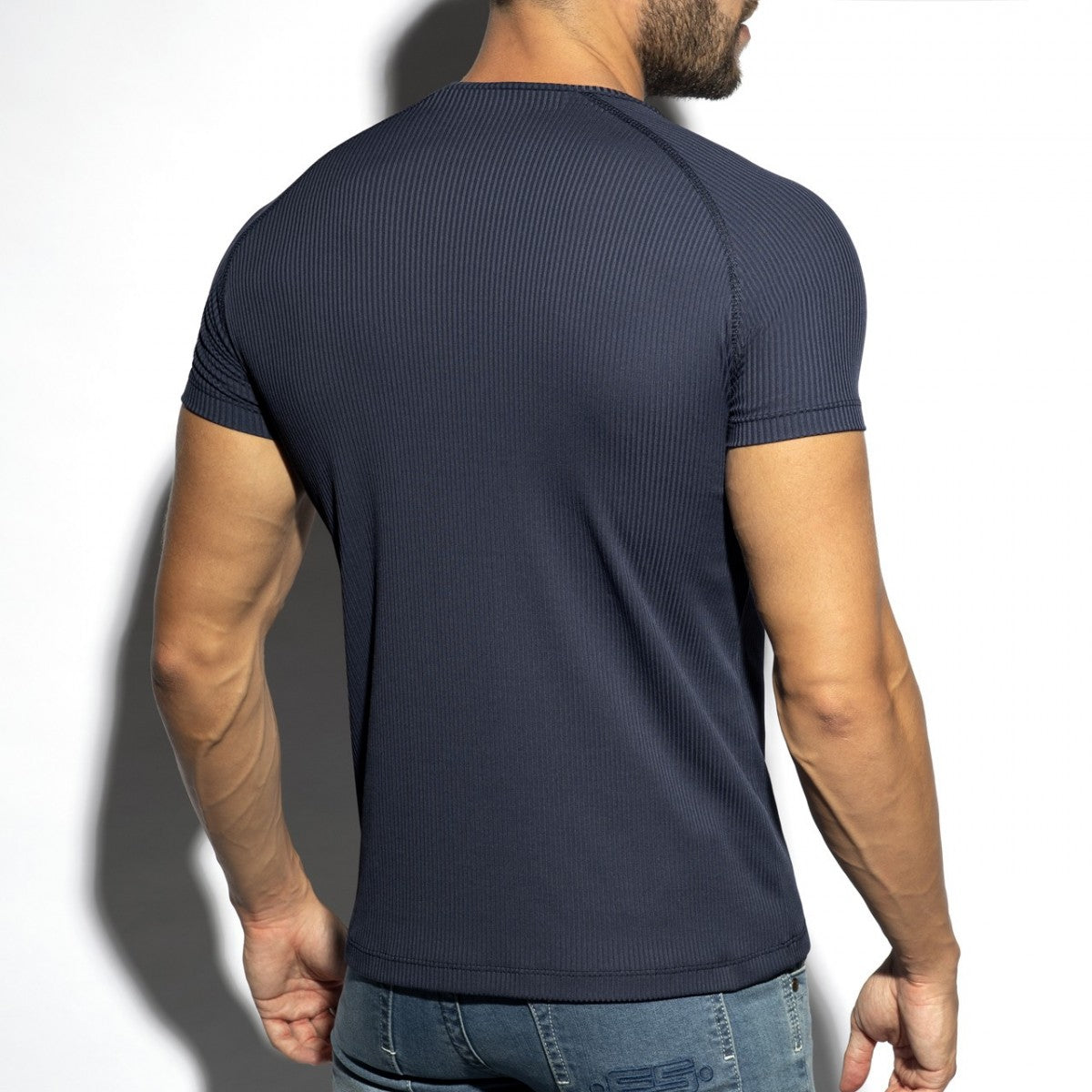 ES RECYCLED RIB V-NECK T-SHIRT - ADDICTED SA