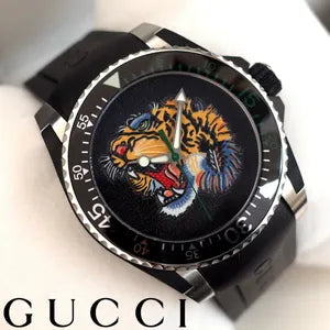 GUCCI DIVE WATCH - EMBROIDERED TIGER MOTIF